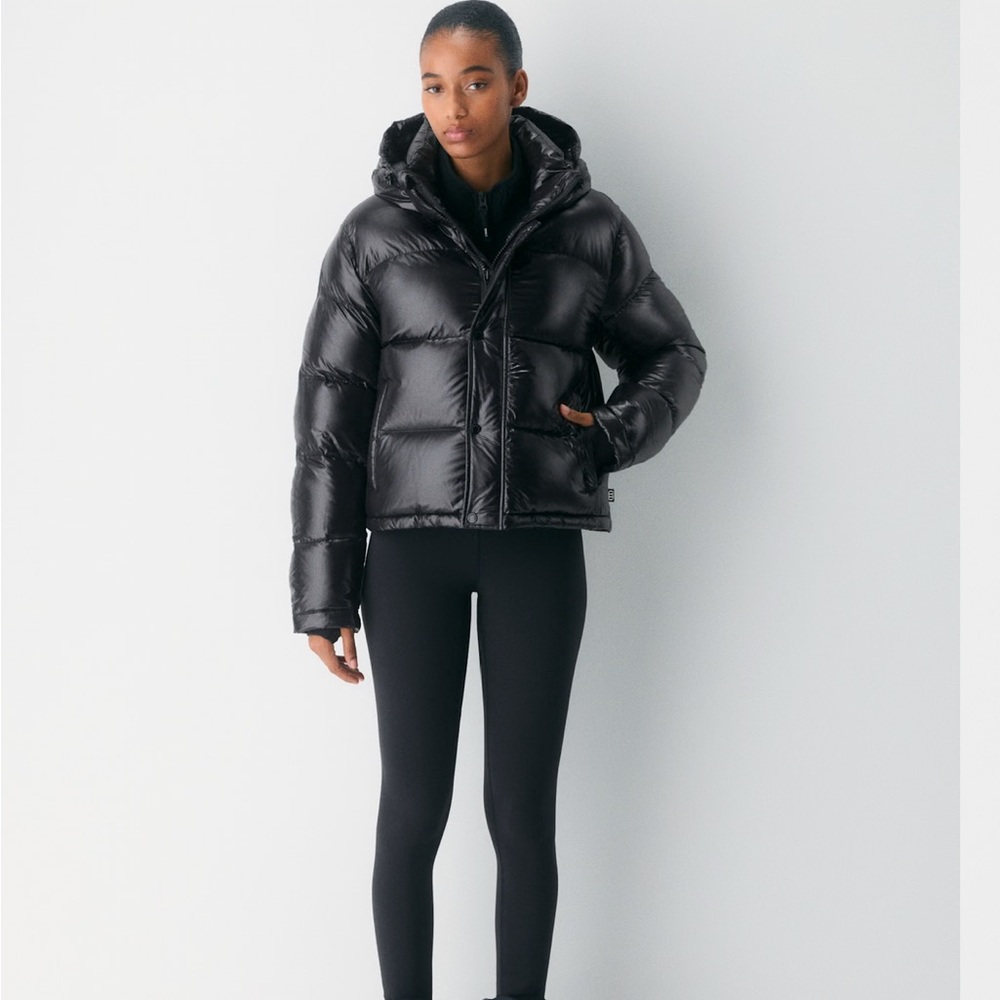Aritzia Black Super Puff Shiny